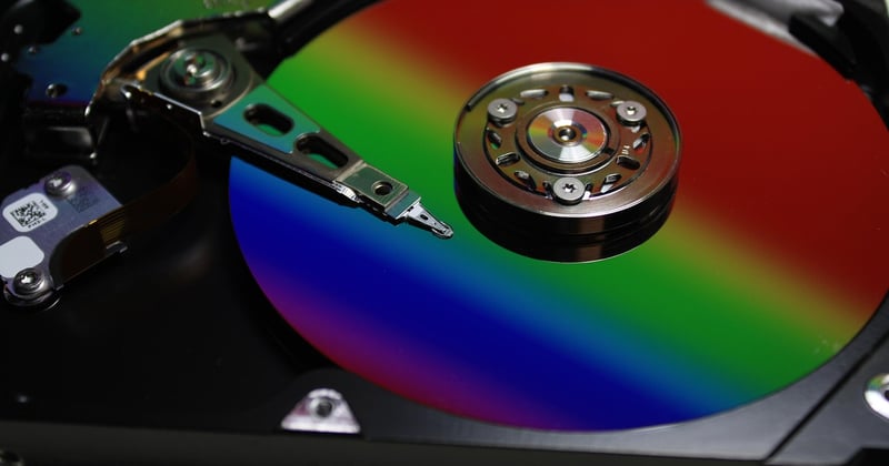 Quelle différence entre SSD et disque dur ? Le guide qui change tout